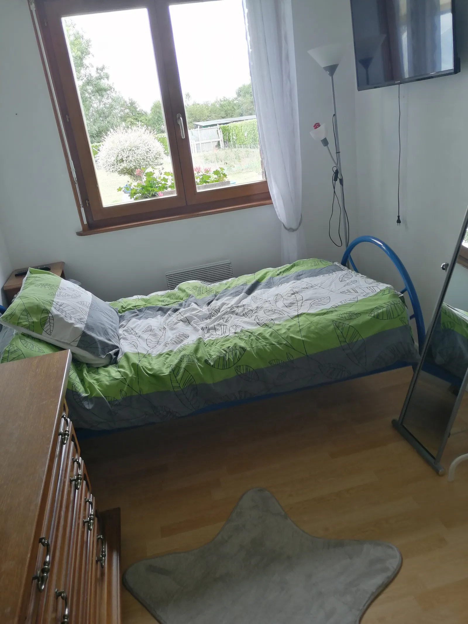 Chambre Rue de la Chapelle à Bantigny