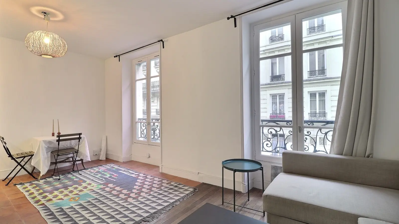 Flat Rue Vaugelas in Paris
