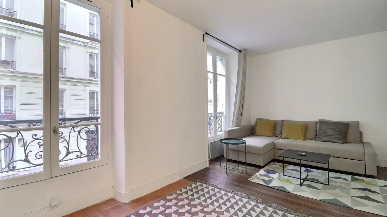 Flat Rue Vaugelas in Paris