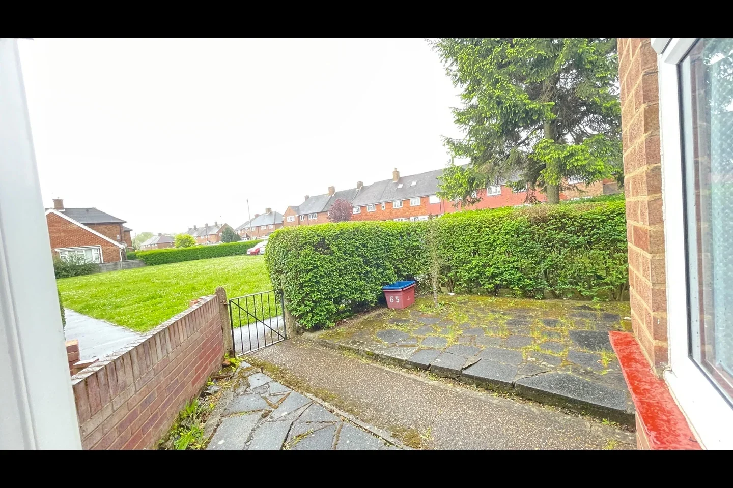House Cygnet Avenue in Greater London