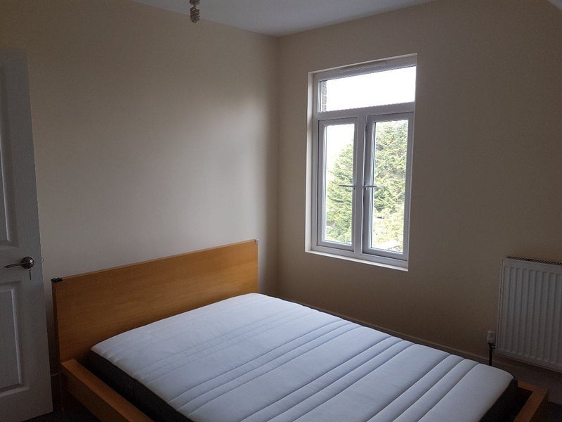 Room Edith Road in Greater London
