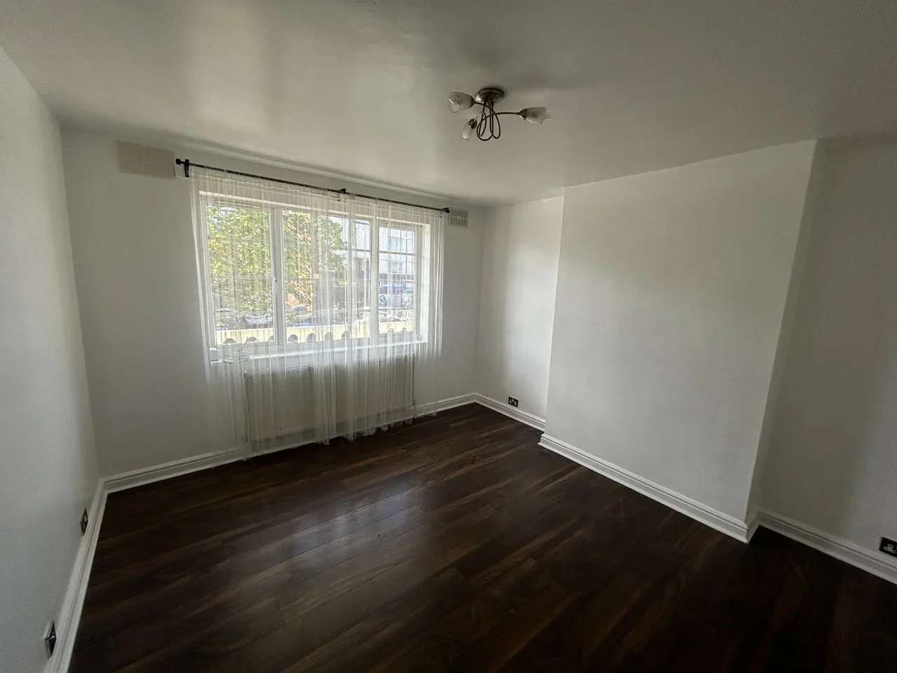 Flat Princes Drive in Greater London
