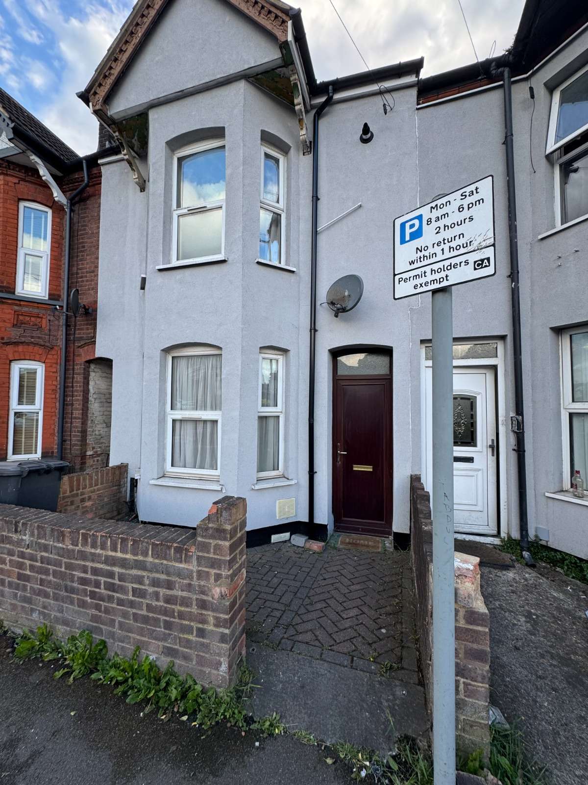 House Hitchin Road in Luton