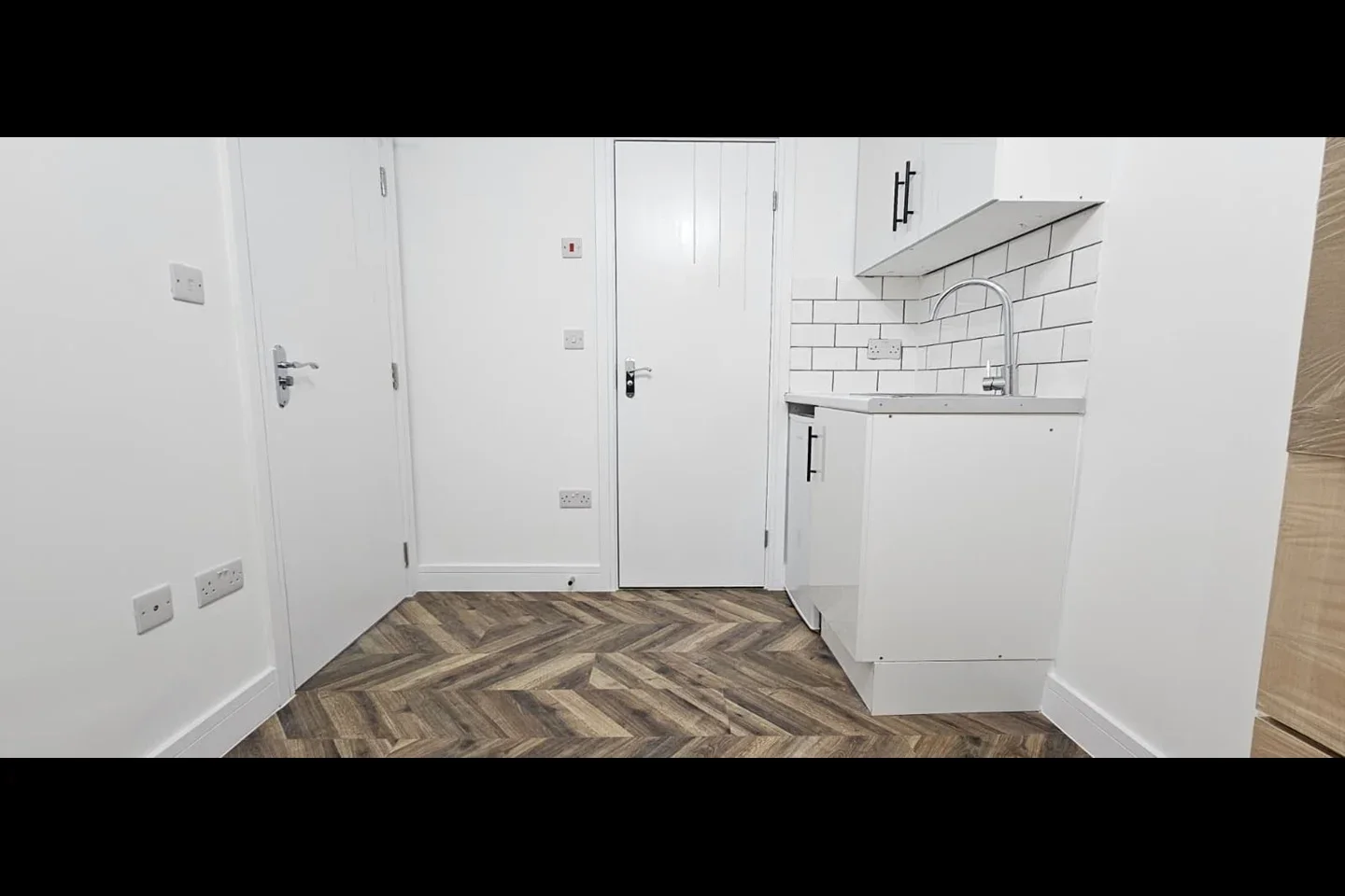 Flat Fairholme Crescent in Greater London