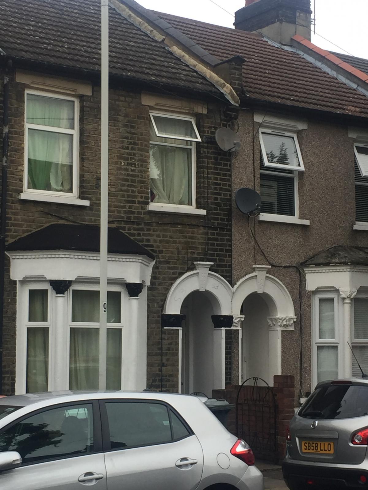Flat Hartsworth Close in Greater London