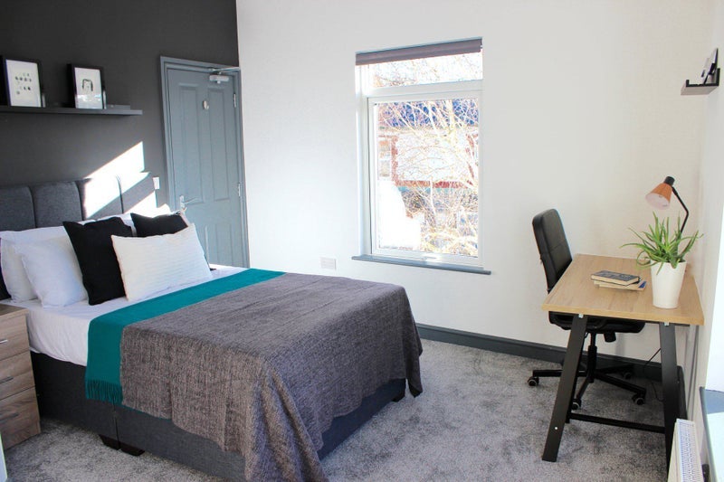 Room Linden Road in Sandwell