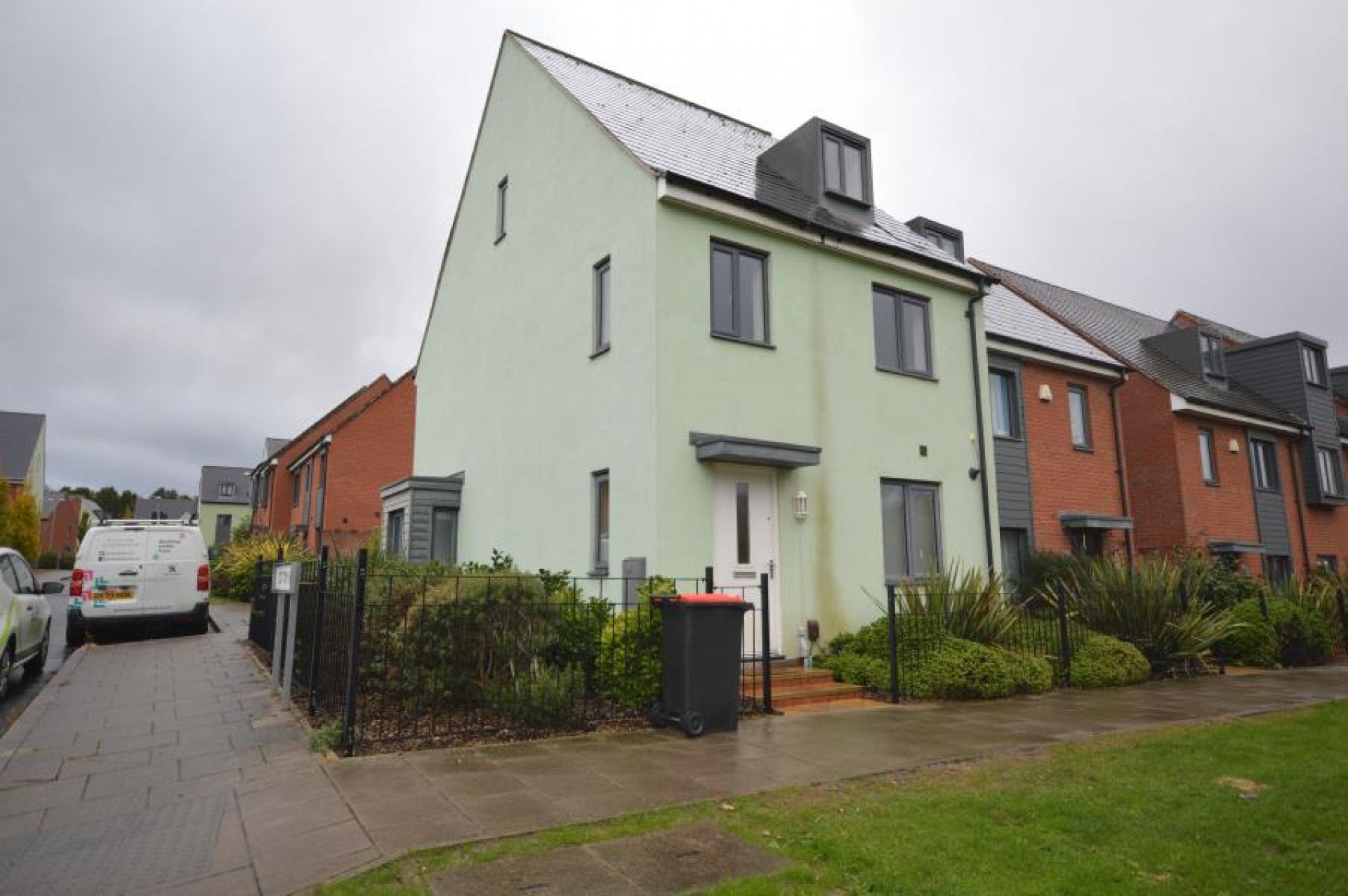 House Birchfield Way in Dawley