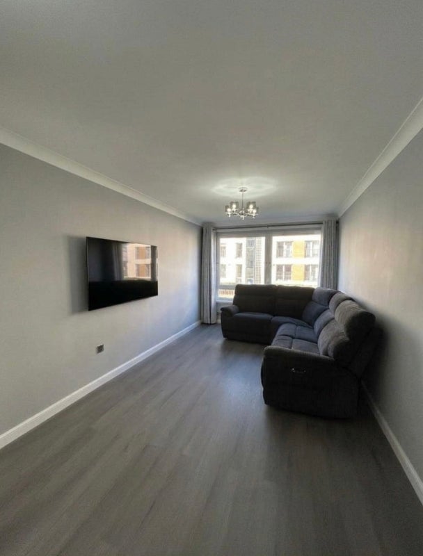 Flat Ascot Court in Glasgow