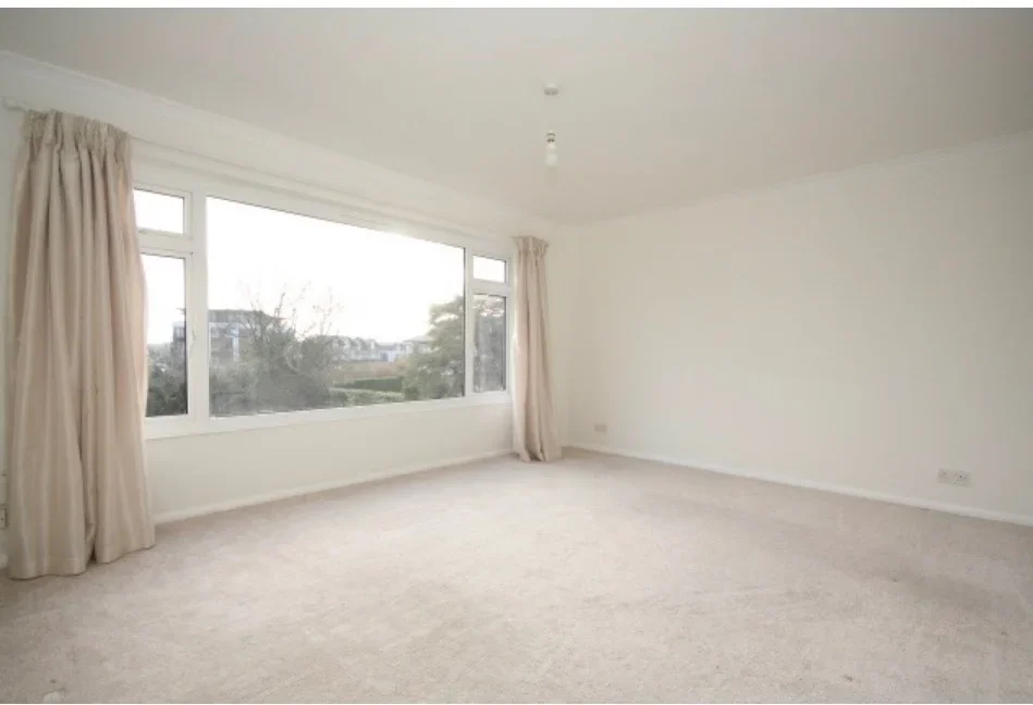 Flat Davos Close in Woking