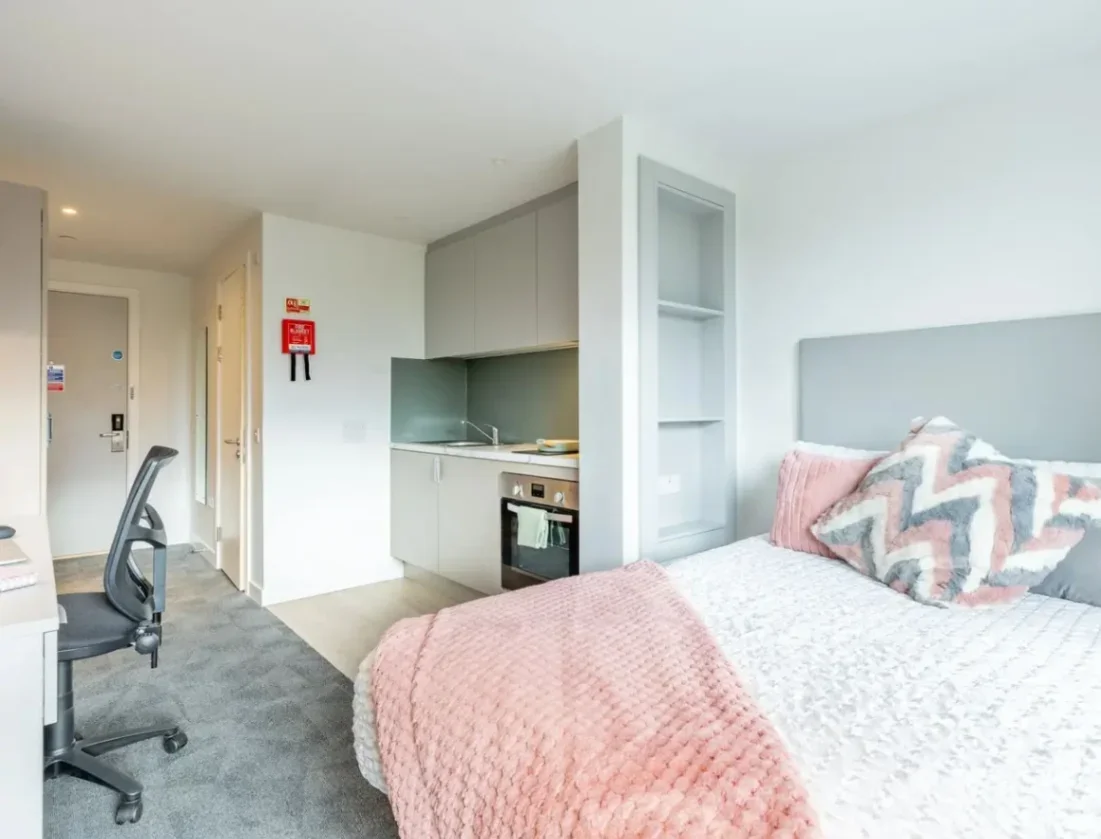 Room Gilbert Street in Glasgow