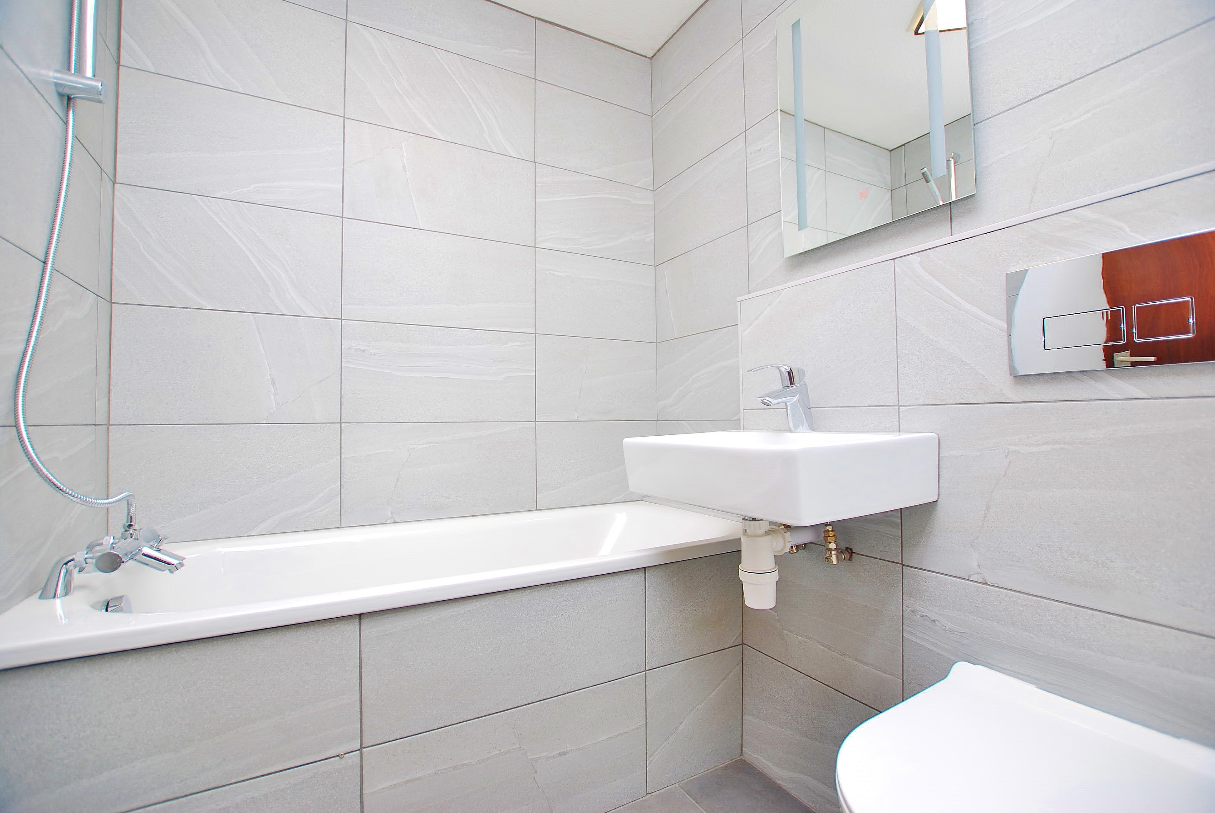 Flat Springside Court in Guildford