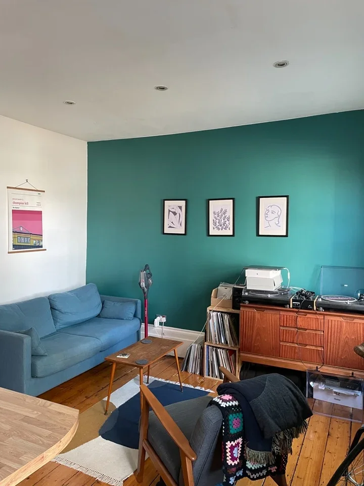 Flat Rectory Road in Greater London
