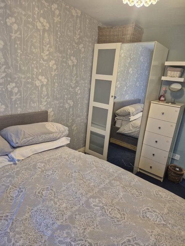 Room Cambridge Gardens in Greater London