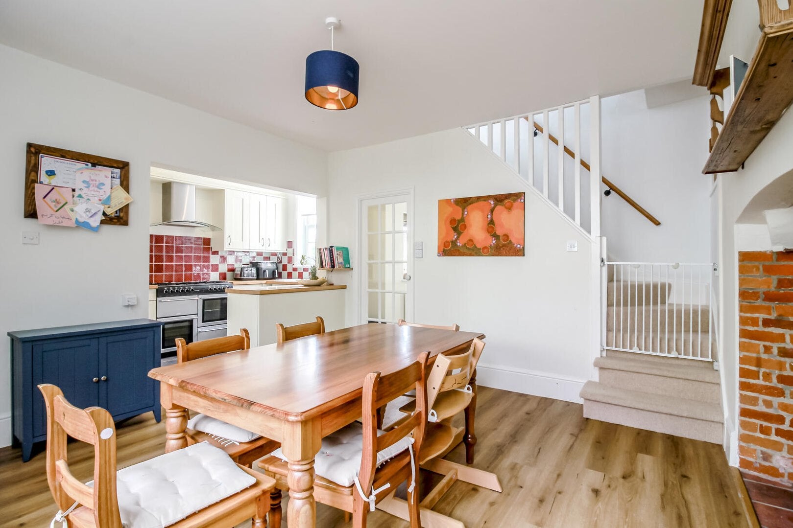 House Snatts Road in Wealden