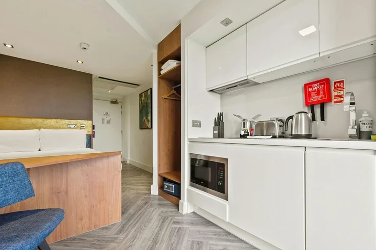 Room West Ham Lane in Greater London