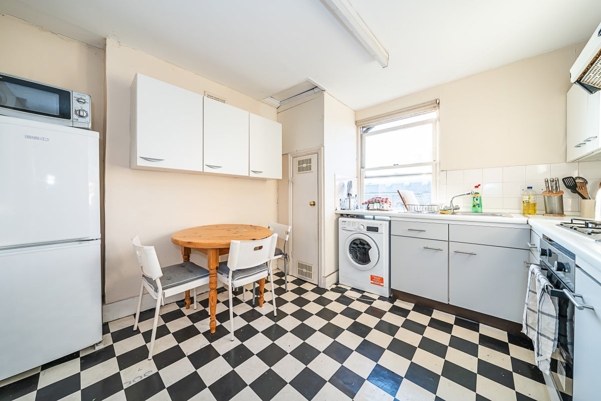 Room Claylands Place in Greater London