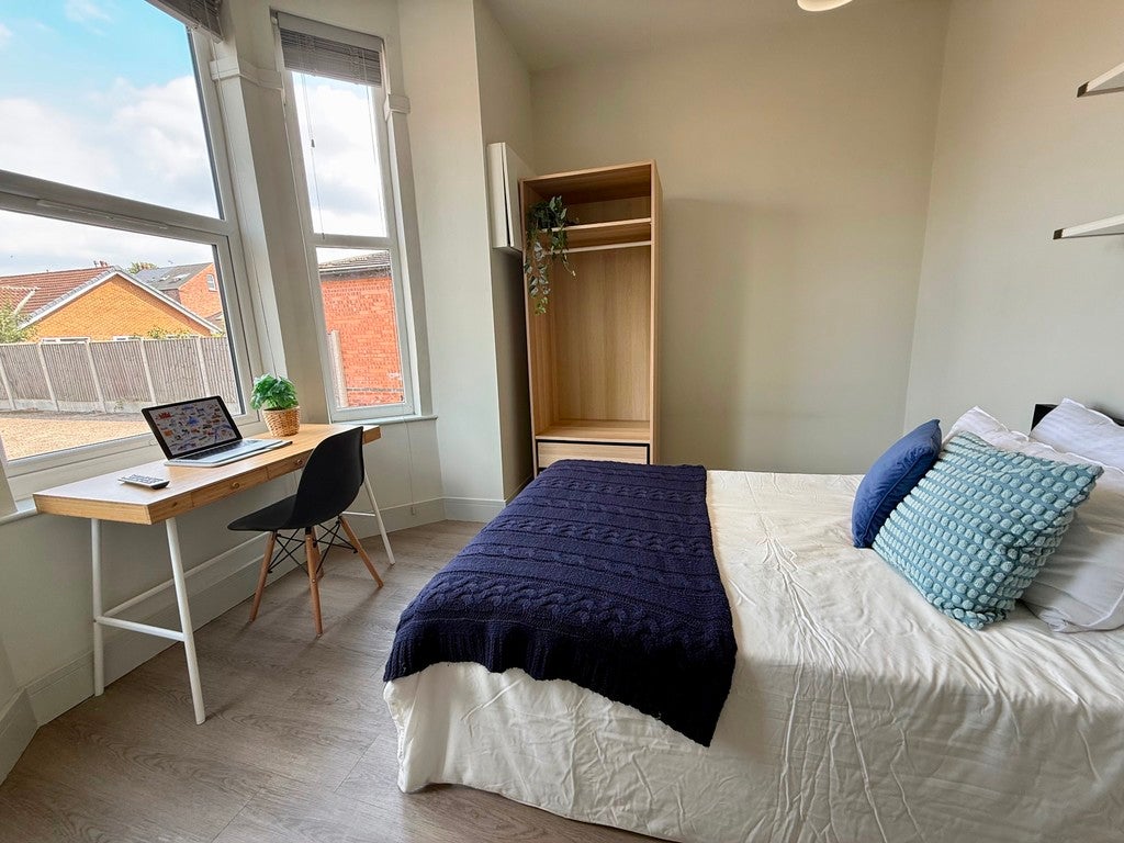 Room Melton Road in Nottingham