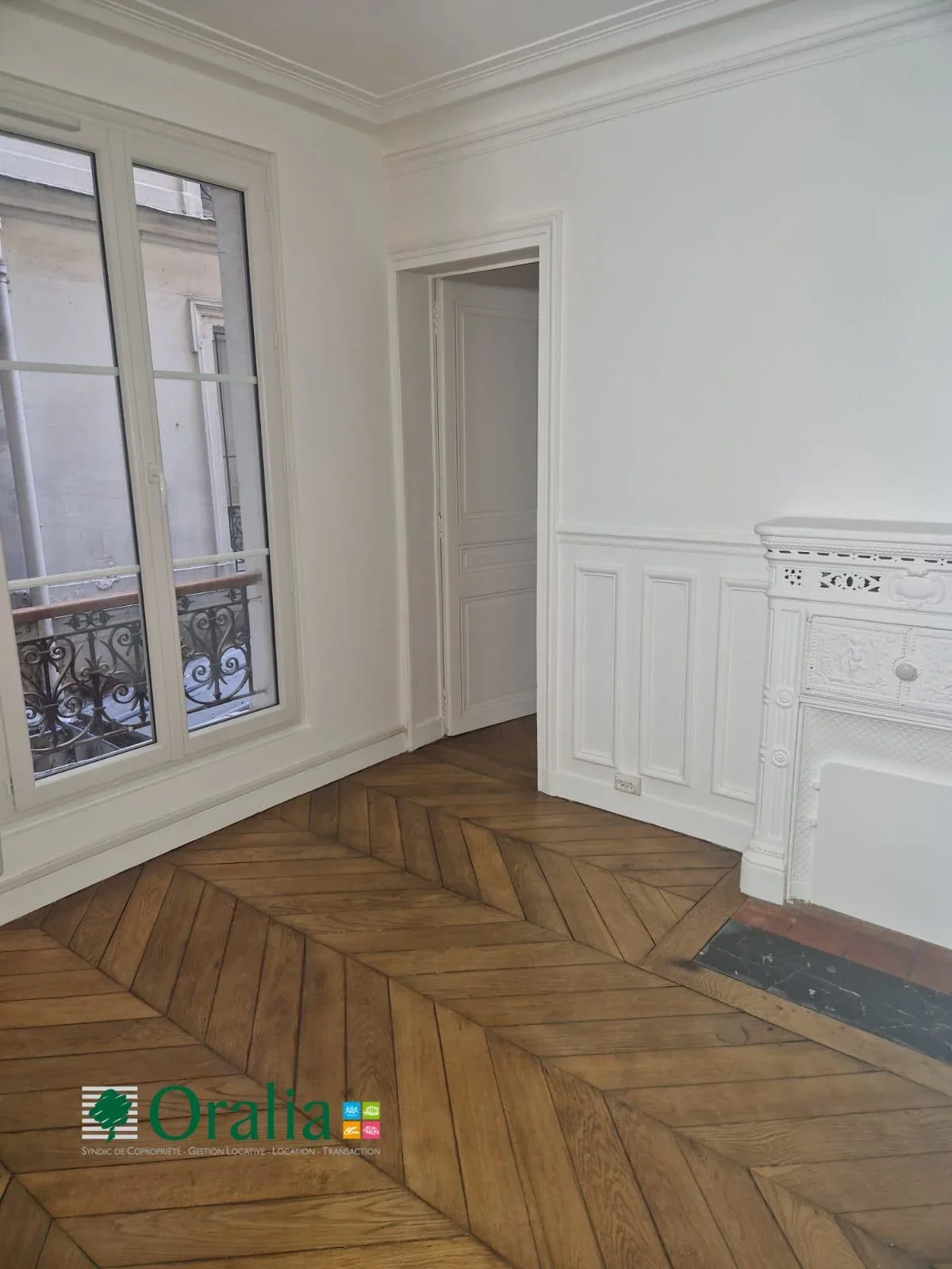Appartement Rue la Condamine à Paris