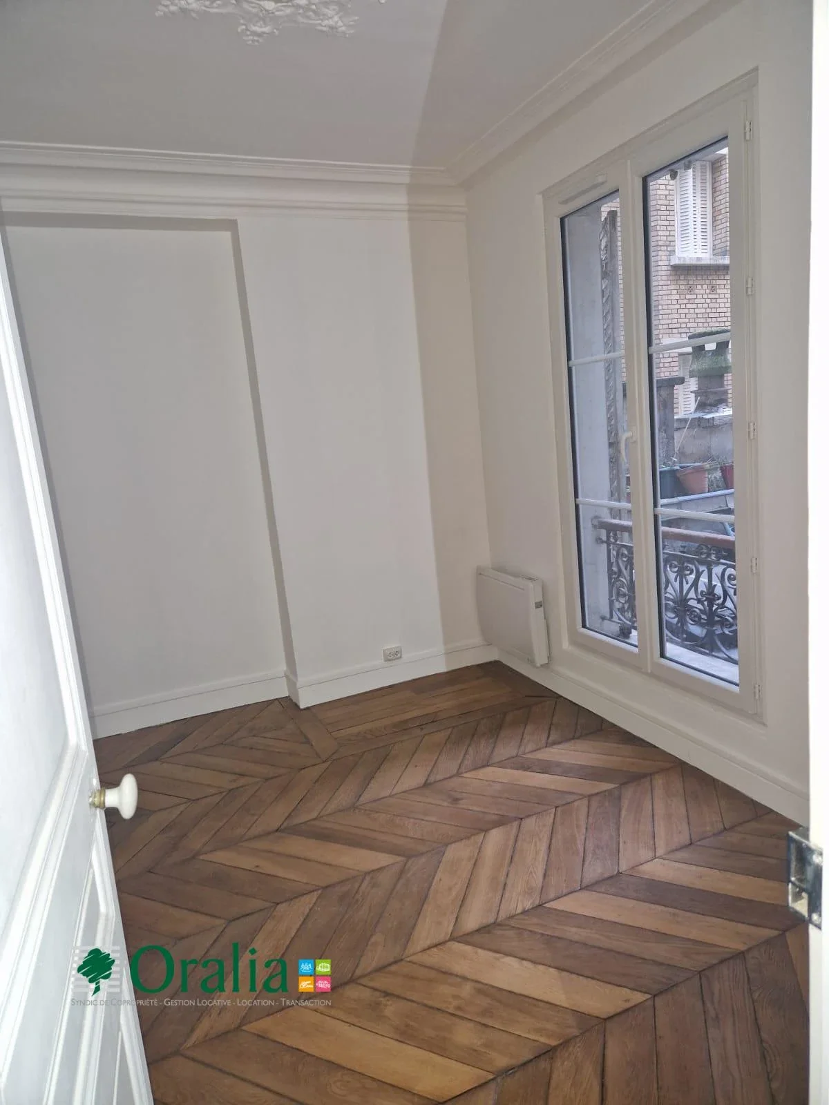 Appartement Rue la Condamine à Paris