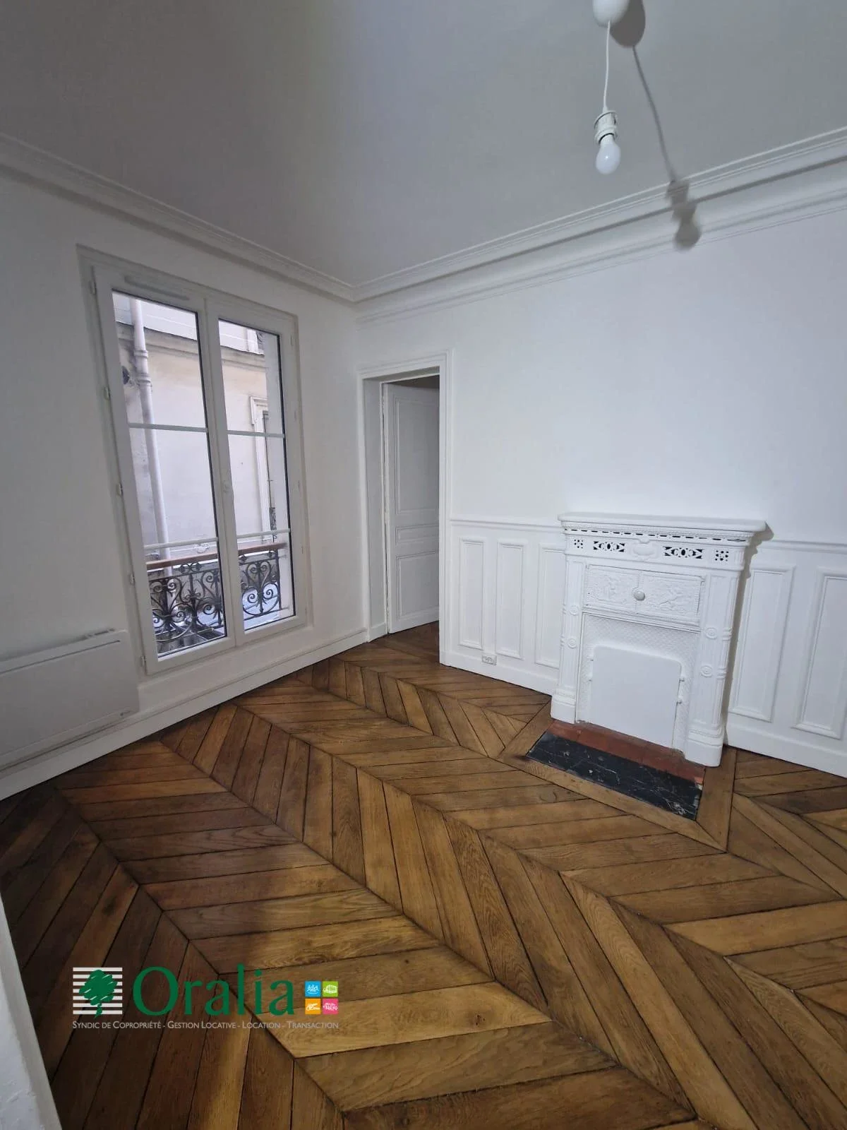 Appartement Rue la Condamine à Paris