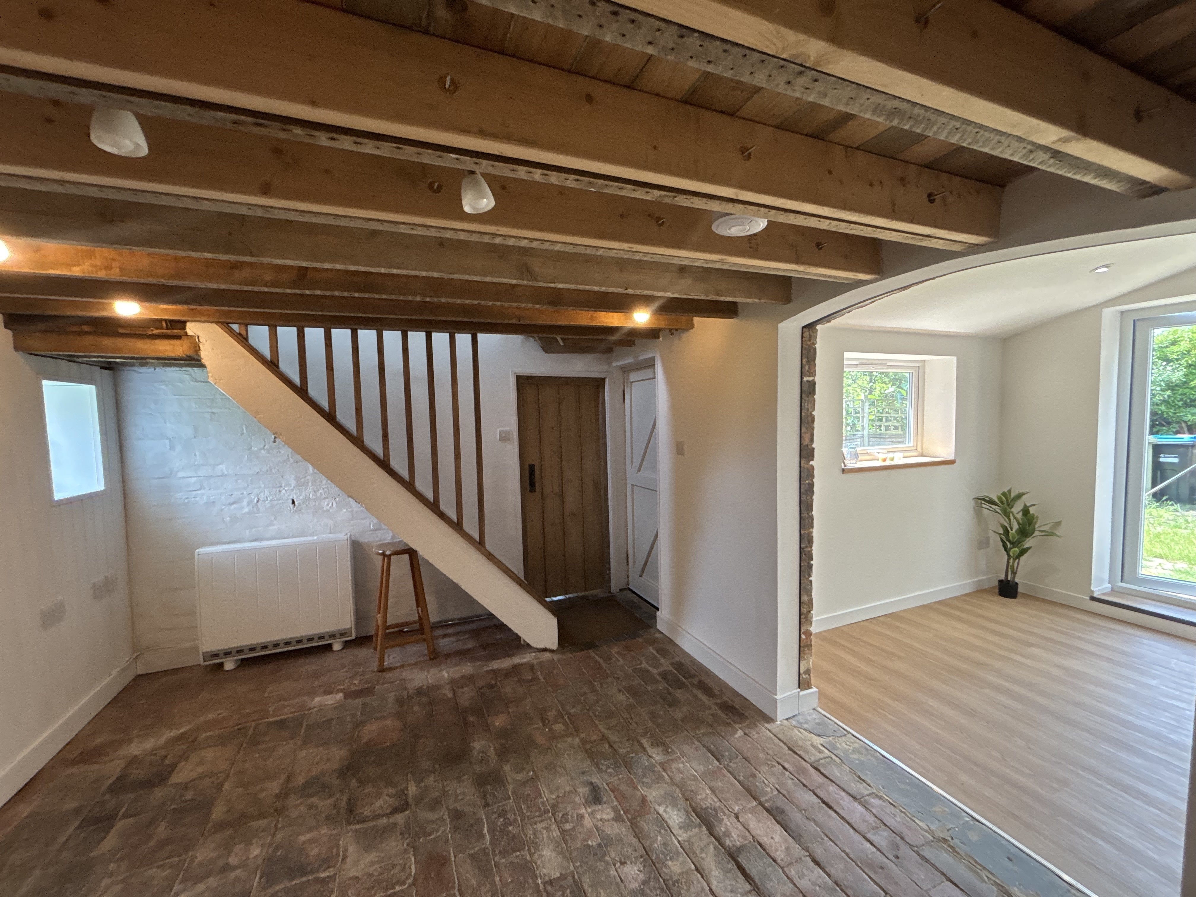 Flat Chequers Lane in North Crawley