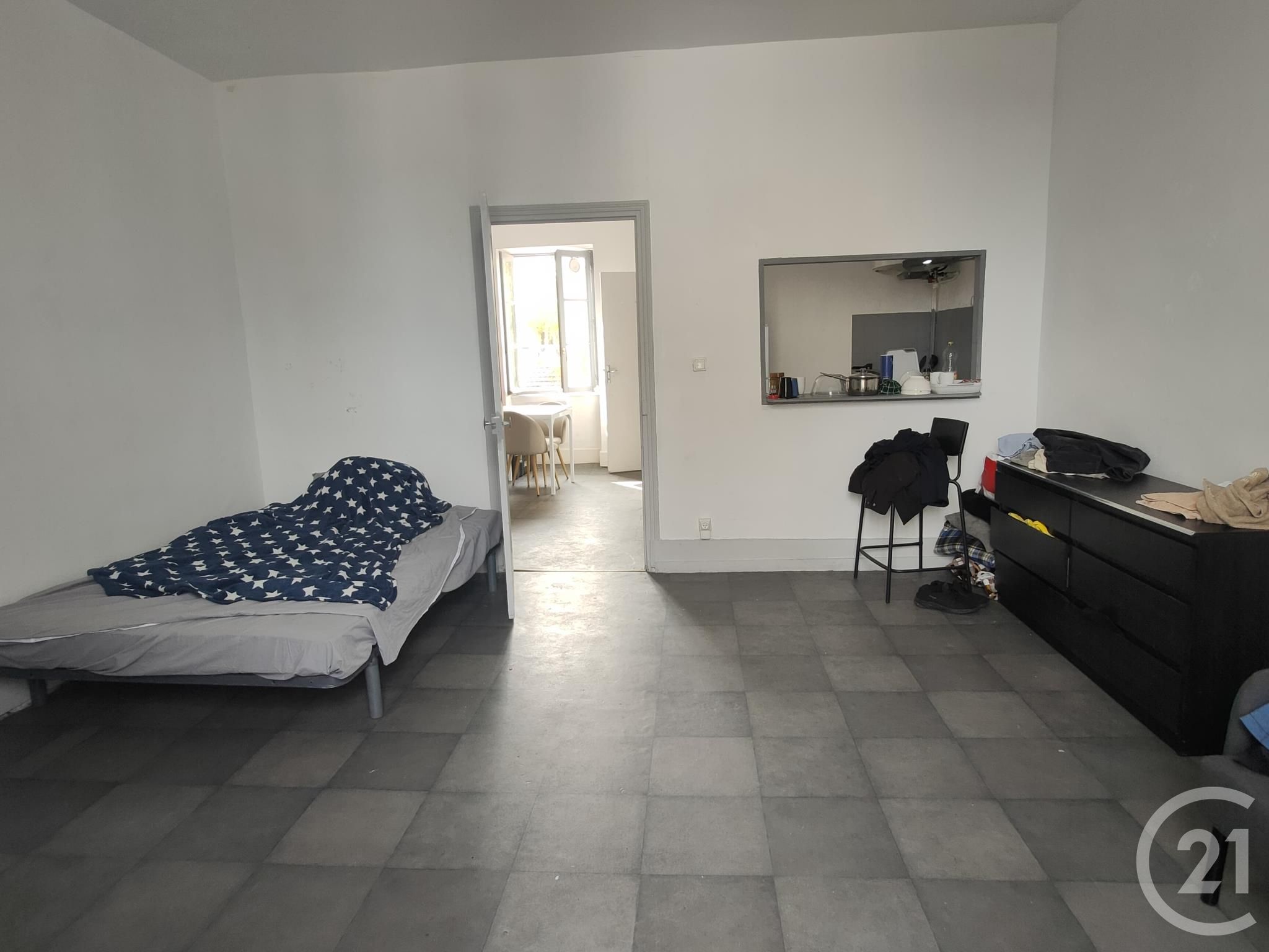 Appartement Route Nationale à Saint-Léger-des-Vignes