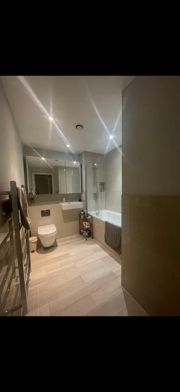 Room Martel Place in Greater London
