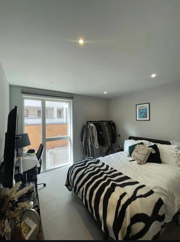 Room Martel Place in Greater London