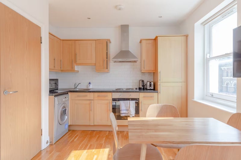 Flat King's Terrace in Greater London