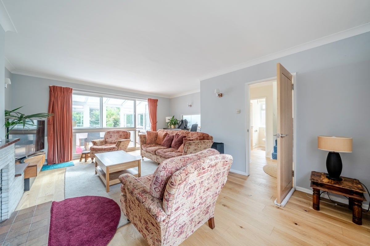 House Fishersdene in Elmbridge