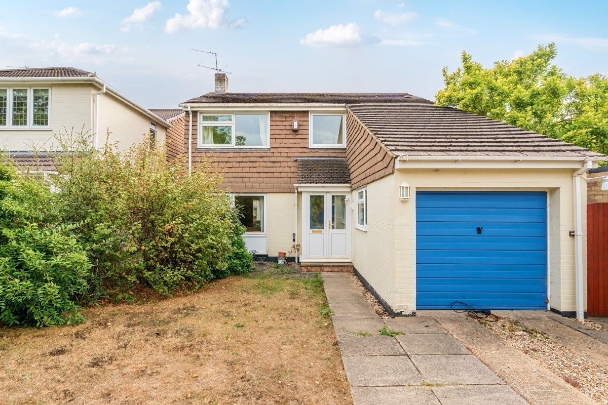 House Fishersdene in Elmbridge