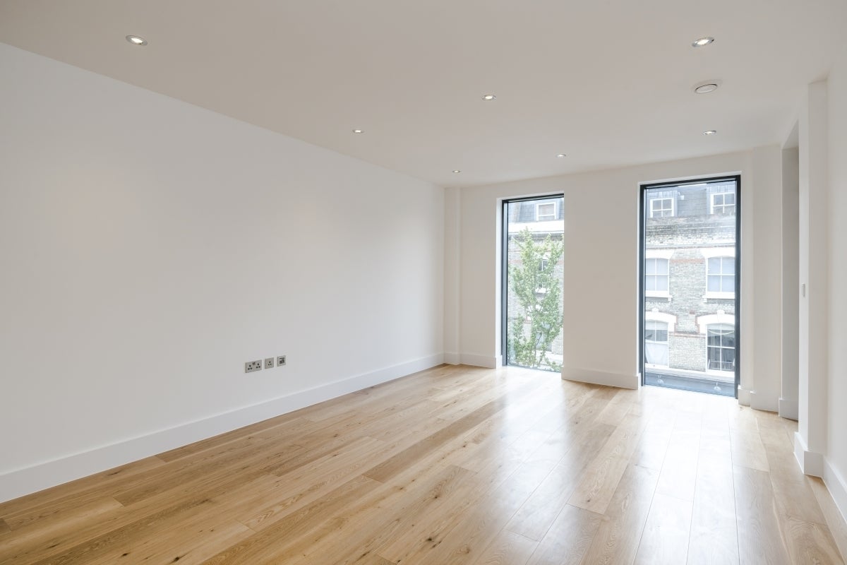 Flat Faraday Road in Greater London