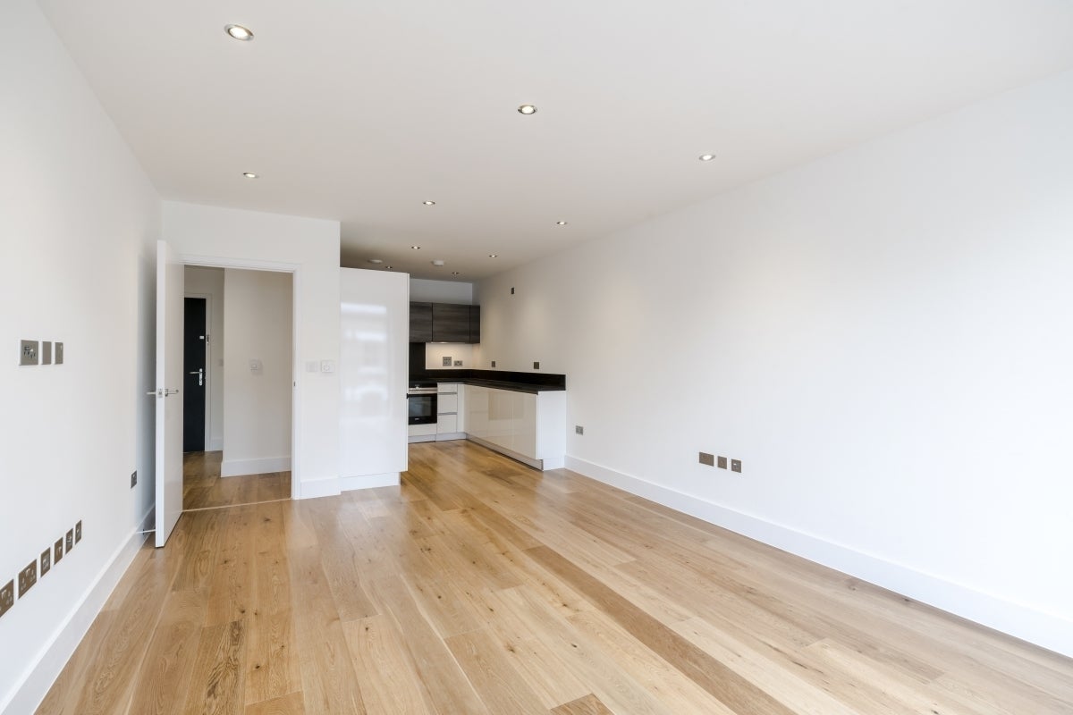 Flat Faraday Road in Greater London
