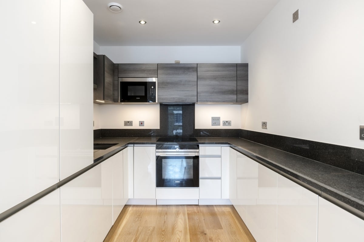 Flat Faraday Road in Greater London
