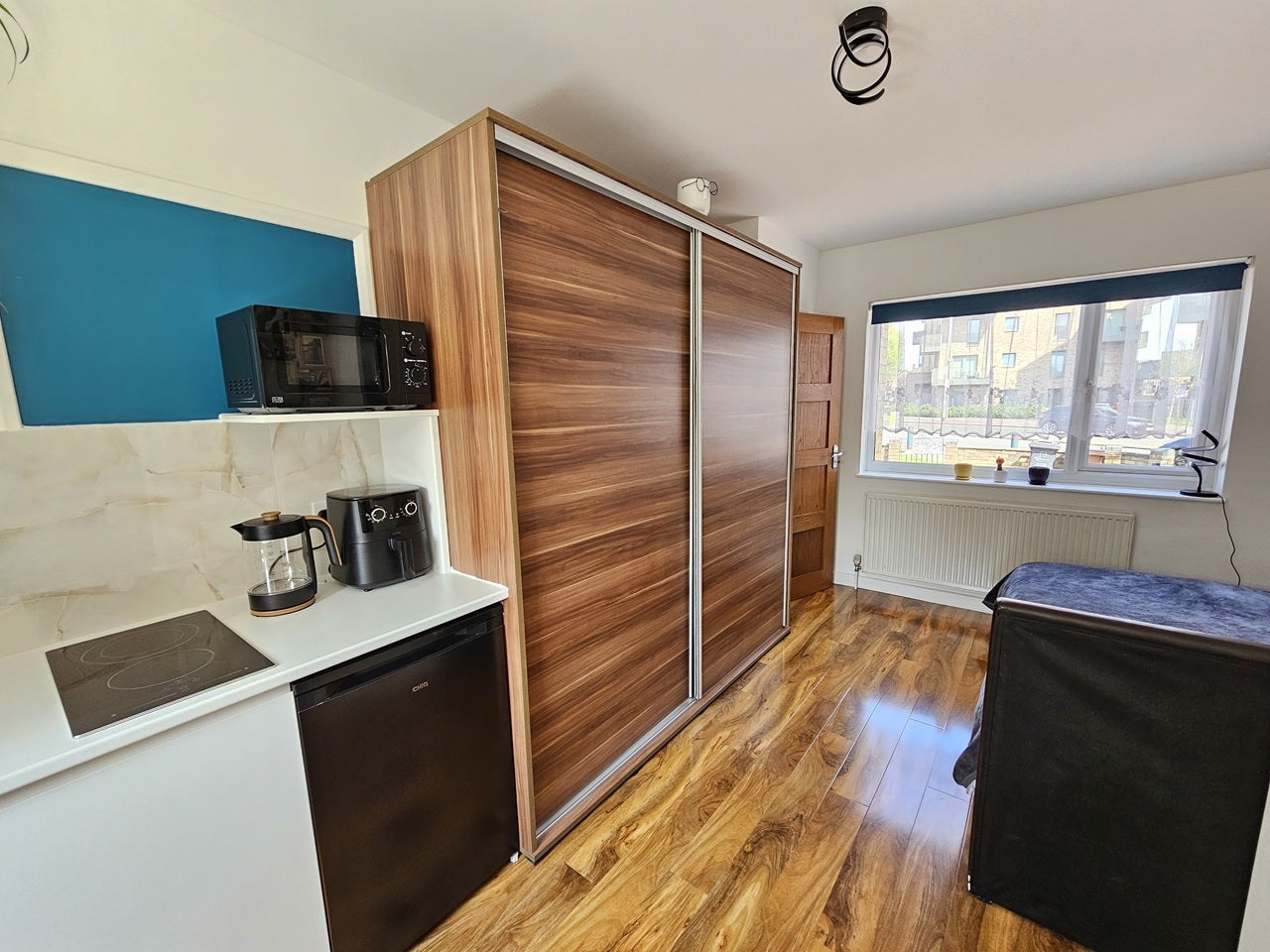 Room Upney Lane in Greater London