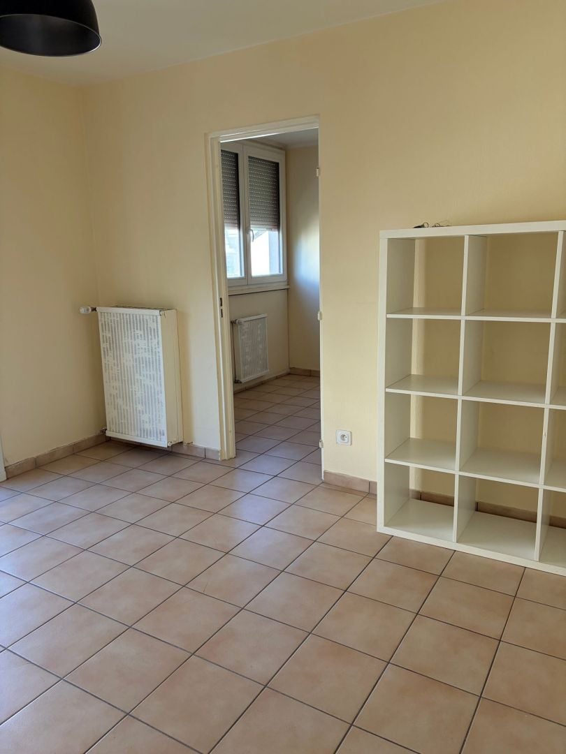 Flat Rue Léon Blum in Villeurbanne