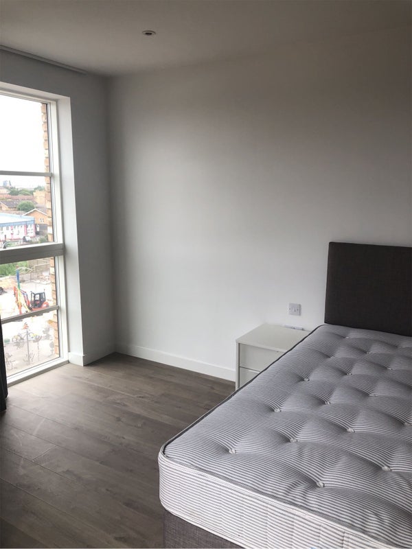 Room Copper Street in Greater London