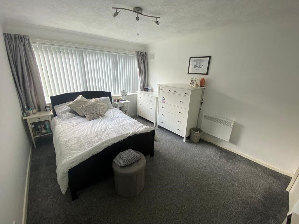 Flat Kingston Court in Birmingham