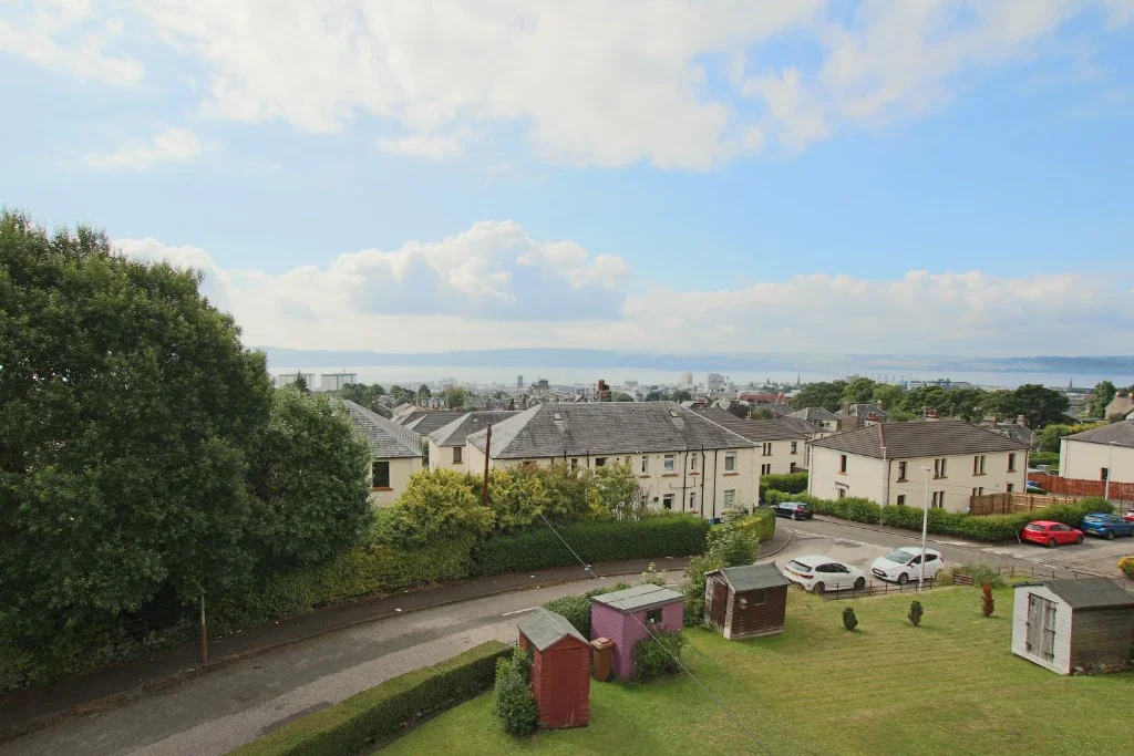 Flat Kinghorne Road in Dundee