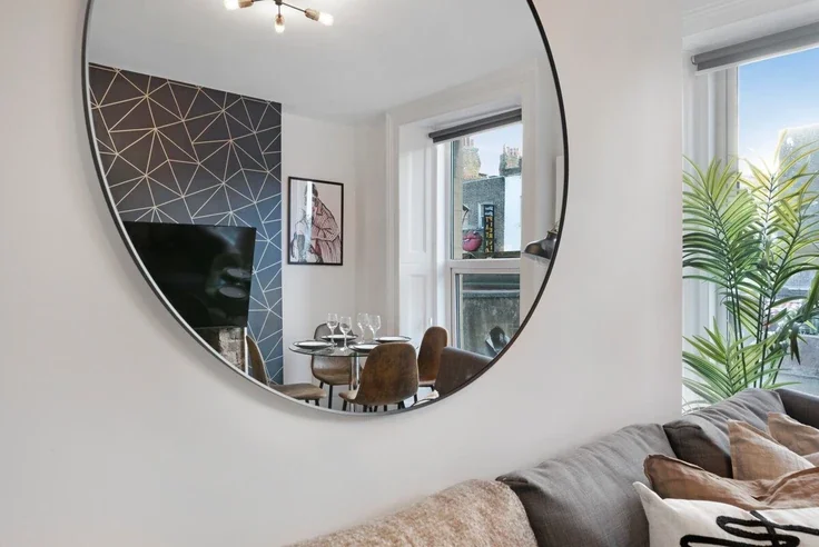Flat Camden High Street in Greater London