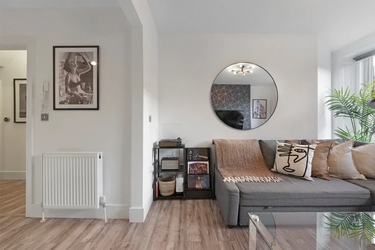 Flat Camden High Street in Greater London