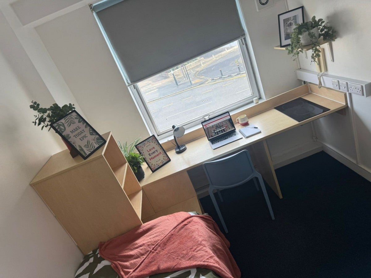 Room Millennium Way in Sunderland