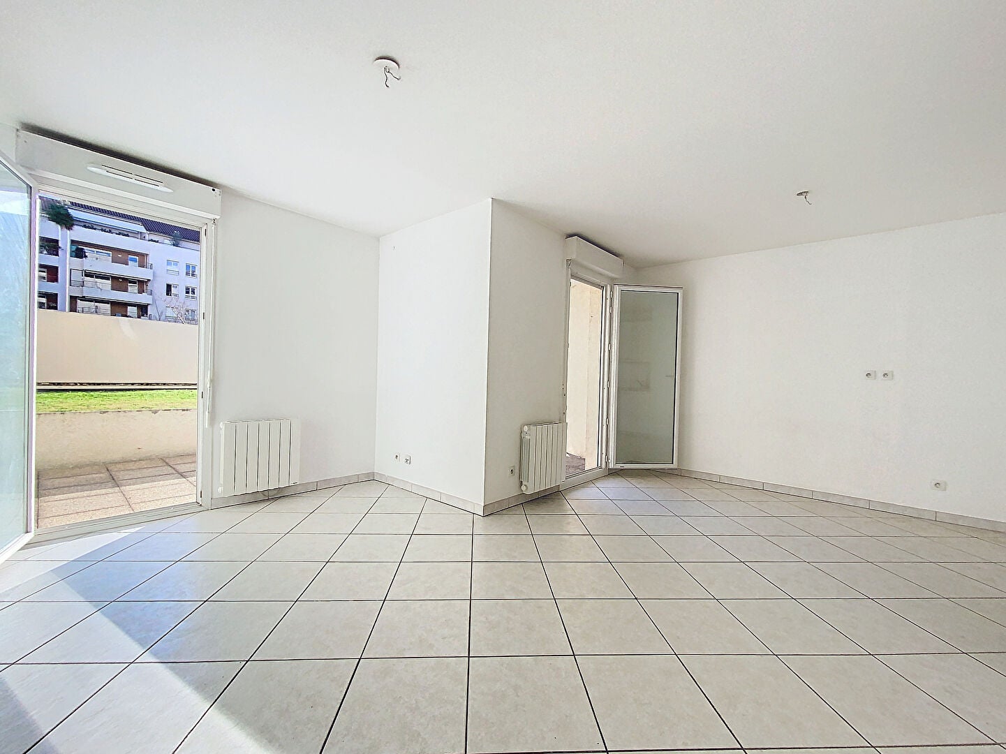 Appartement Rue Francis de Pressensé à Villeurbanne
