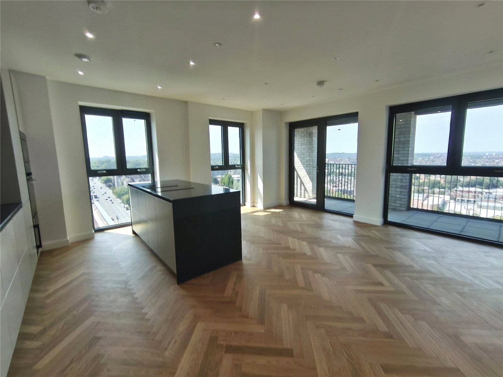 Flat Seven Sisters Road in Greater London