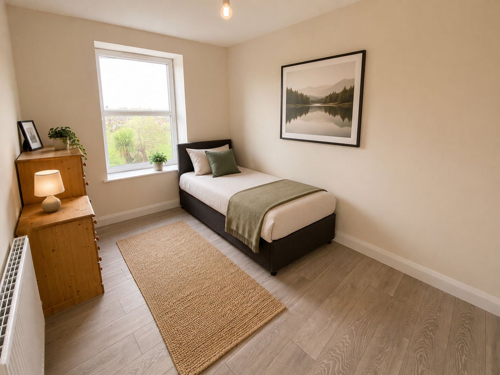 Room Vale Road in Mansfield Woodhouse