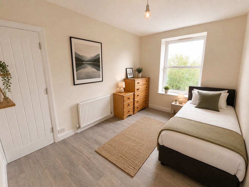 Room Vale Road in Mansfield Woodhouse