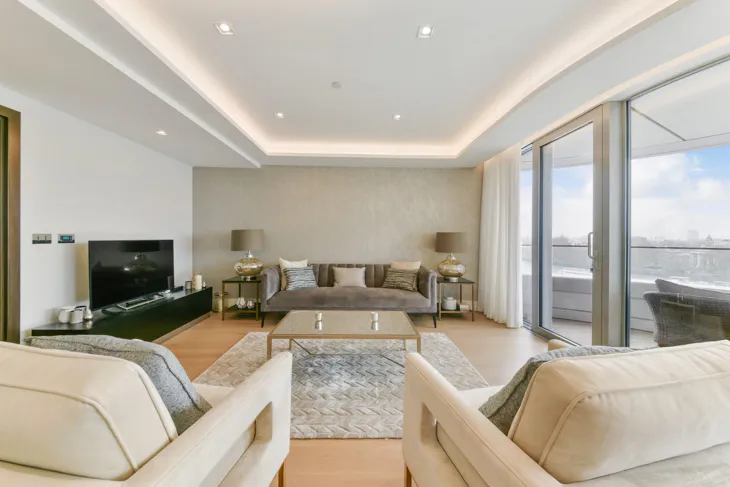 Flat Albert Embankment in Greater London