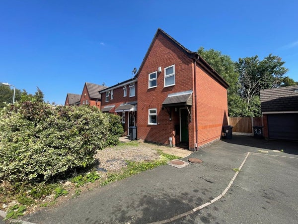 House Earlswood Court in Birmingham