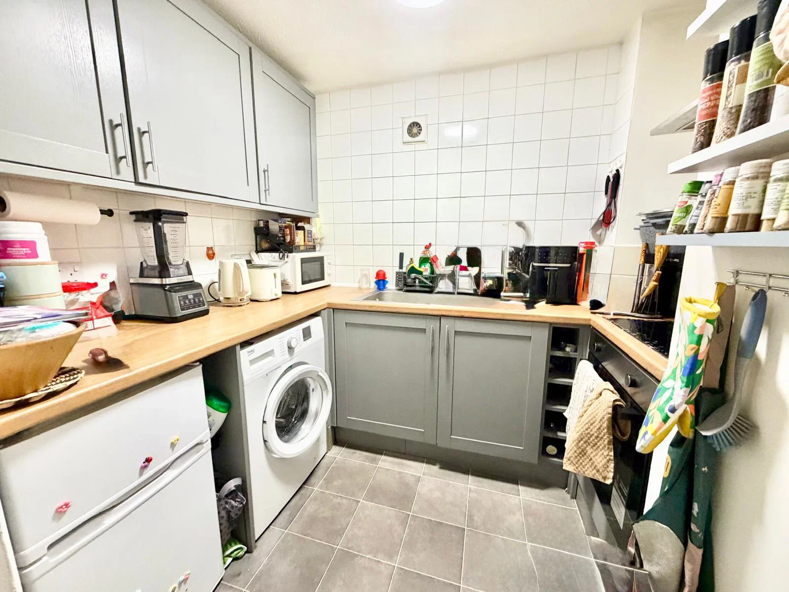 Flat Albion Road in Thanet