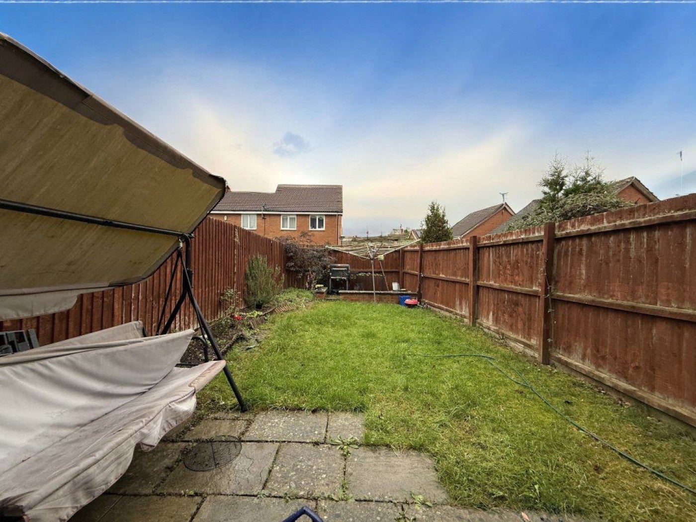 Flat Violet Close in Corby